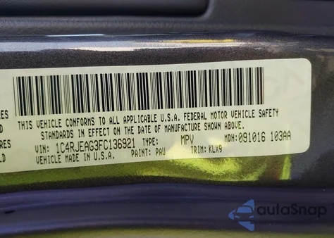 2015 Jeep Grand Cherokee Altitude z USA, uszkodzony, nr VIN 1C4RJEAG3FC136921